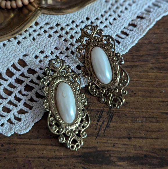 🌺3/$15🌺Beautiful Vintage a confirm - Picture 5 of 8